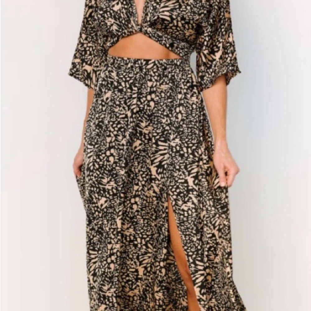 Elegant Black and Beige Cut-Out Maxi Dress